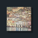 Gustav Klimt - Malcesine på Sjö Garda Canvastryck<br><div class="desc">Malcesine på Sjö Garda av Gustav Klimt. Underbar målning med titeln Malcesine på Sjö Garda, gjord av Gustav Klimt. Gustav Klimt Gustav Klimt var en österrikisk symbolmålare och en av de mest framstående medlemmarna i Wienrörelsen. Han blev 1897 en av grundarna av och ordföranden för Wiener Sezession och för gruppens...</div>