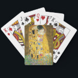 Gustav Klimt, målning av Kiss Vintage Art nouveau Spel Kort<br><div class="desc">Gustav Klimt The Kiss Vintage Art nouveau Painting the Kiss (på tyska: Der Kuss) målades av den österrikiska symbolmålaren Gustav Klimt mellan 1907 och 1908, höjdpunkten för hans gyllene period, när han målade ett antal verk i ett liknande gyldat stil. Målningen betraktas allmänt som ett mästerverk i den moderna tiden...</div>