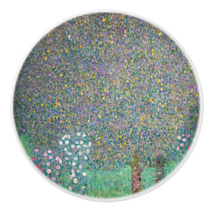 Gustav Klimt - Rosebuskar under Träd Knopp