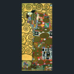 Gustav Klimt (The Embrace) Reklamkort<br><div class="desc">Fyllning (The Embrace) (1909) av Gustav Klimt. En vintage Viktorian Era Symbolism bra konst kärlek och romantik porträtt, med ett ungt par kramande. Stoclet Frieze är en serie av tre mosaiker som beställts för matsalen i Palais Stoclet i Brussells. Om artisten: Gustav Klimt (1862-1918) var en österrikisk symbolmålare och en...</div>