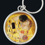 Gustav Klimt the Kiss Classic Painting Rund Silverfärgad Nyckelring<br><div class="desc">Gustav Klimt Kiss Gustav Klimt använde guld i sitt vackra arbete med kvinnor och dekorativa konst i art nouveau. Klimtmålningen kallades "The Kiss" och är det mest välkända art nouveau han någonsin målat upp. Gustav Klimt-målningen är av en kvinna och man i art nouveau i ett omfamnande. Färg är överväldigande...</div>