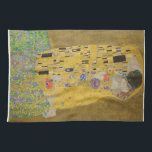 Gustav Klimt "The Kiss" Kökshandduk<br><div class="desc">Gustav Klimts mästerverk: "Kiss". "The Kiss", skapat av den österrikiska målaren Gustav Klimt. Det anses vara hans mest berömd. Han målade det mellan åren 1907 och 1908, vilket var höjdpunkten i hans "gyllene period" när han målade upp ett antal verk som använde guld löv. Österrike betraktar "The Kiss" som en...</div>