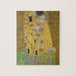 Gustav Klimt "The Kiss" Pussel<br><div class="desc">Gustav Klimts mästerverk: "Kiss". "The Kiss", skapat av den österrikiska målaren Gustav Klimt. Det anses vara hans mest berömd. Han målade det mellan åren 1907 och 1908, vilket var höjdpunkten i hans "gyllene period" när han målade upp ett antal verk som använde guld löv. Österrike betraktar "The Kiss" som en...</div>