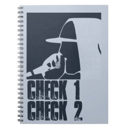 GUY IN HOODIE RAPPPPORT PÅ MIC ANTECKNINGSBOK