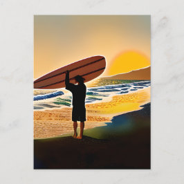 Guy på Beach med Surfa Board på Sunset Vykort