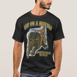 Guy på en Buffalo Slår att Cougar i Ansikte T-S T Shirt