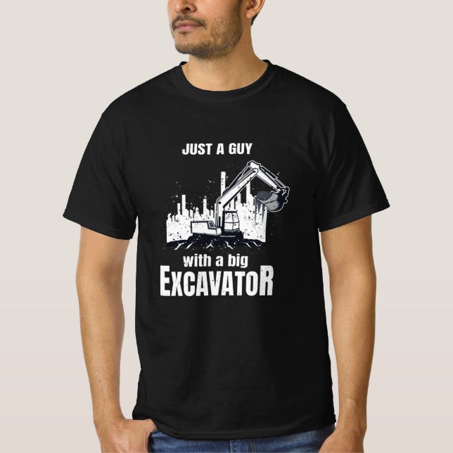 Guy with a Big Excavator lustig Construction Worke T Shirt (Framsida)
