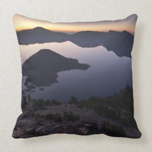 Guyjarön i gryningen, nationalparken Crater Sjö Kudde