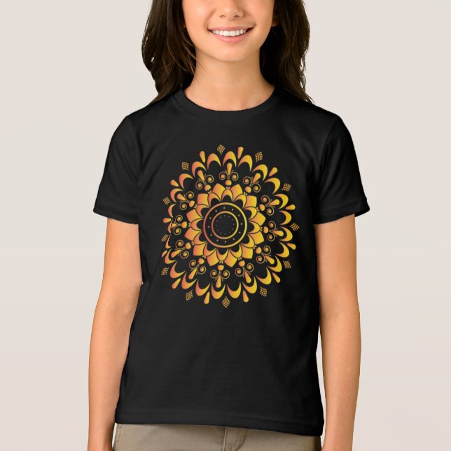 Gylden unik mandala-design-95747 t shirt (Framsida)