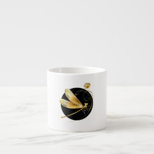 Gyllene drakfluga i svart cirkel espressomugg