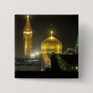 Gyllene kupolen på Imam Reza helgedomskomplexet vi Knapp