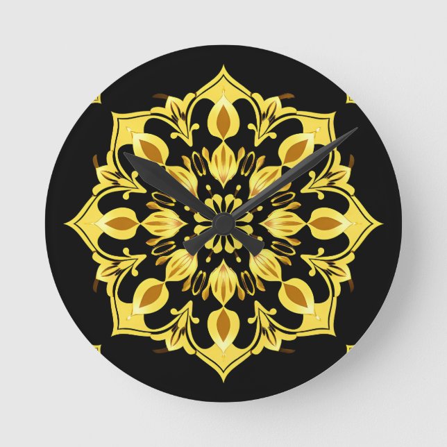 Gyllene Mandala-design med symmetriska mönster Rund Klocka (Framsida)