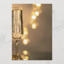 Gyllene med ett glas champagne Födelsedagsinbjudan