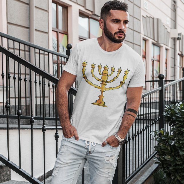 Gyllene Menorah Judisk Ljuslykta T Shirt (Skapare uppladdad)