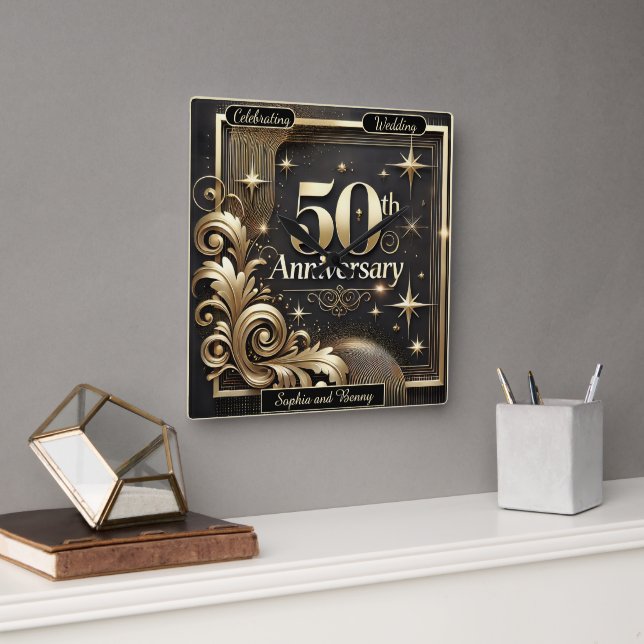 Gyllene milstolpe: 50-årsjubileumstribut fyrkantig klocka (Kontor)