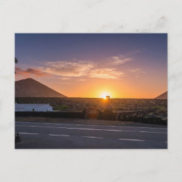 Gyllene soluppgång över Lanzarote vulkaniska vingå Vykort