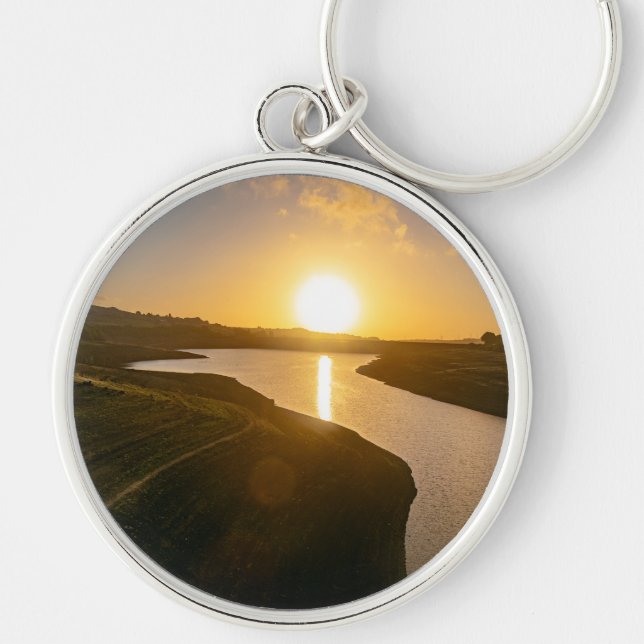Gyllene timmens sken vid Baitings Reservoir Rund Silverfärgad Nyckelring (Framsidan)