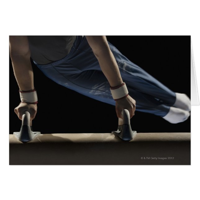 Gymnast swinging on pommel horse hälsningskort (Framsidan Horizontal)