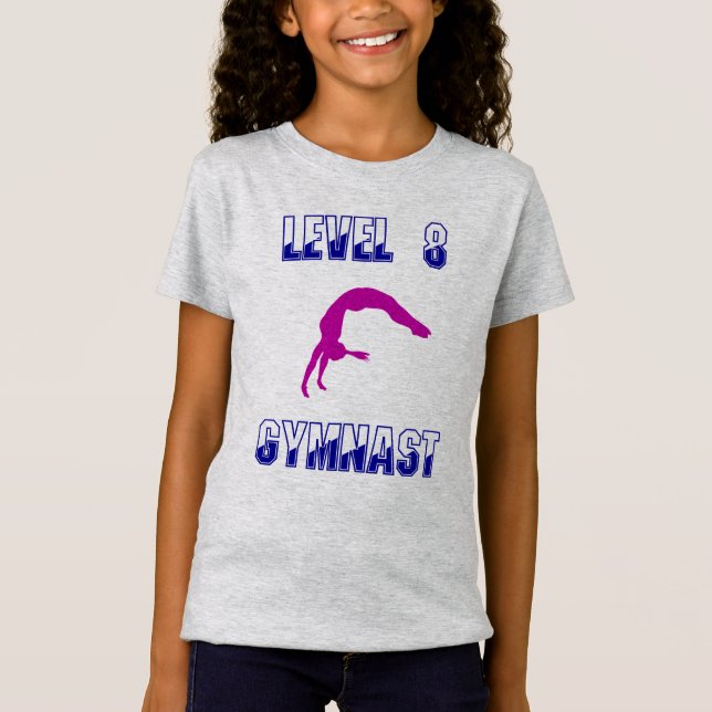 Gymnastblått och Magenta Gymnastika på nivå 8 T Shirt (Framsida)