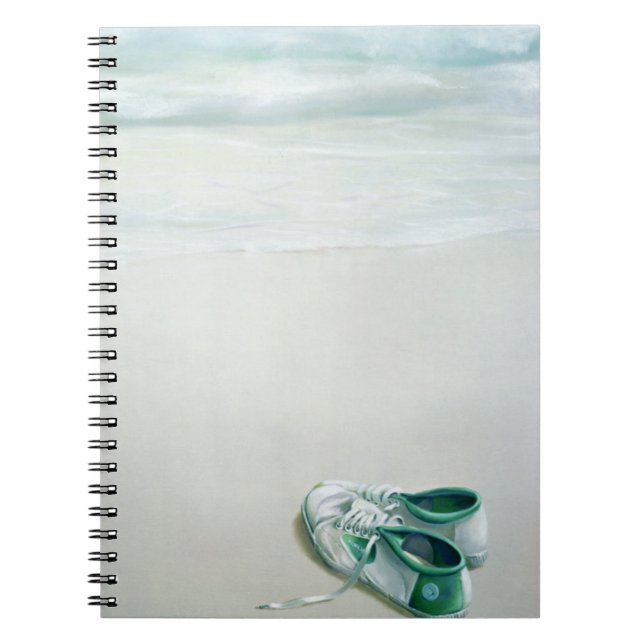 Gymnastikskor på strand anteckningsbok med spiral (Framsidan)