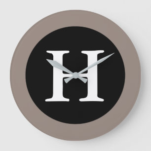 H: Monogram H stort, modernt väggklocka