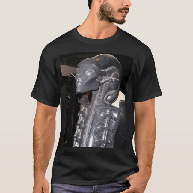 H R Giger Museum. Gruyer, Schweiz T Shirt (Framsida)