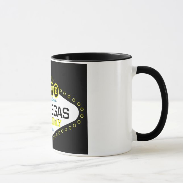 Ha en Fabulous Las Vegas Birthday Ringer T Mugg (Höger)