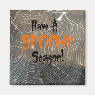 Ha en SPOOKY-säsong i Halloween Magnet