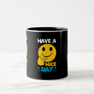 Ha en trevlig dag i Emoji Två-Tonad Mugg