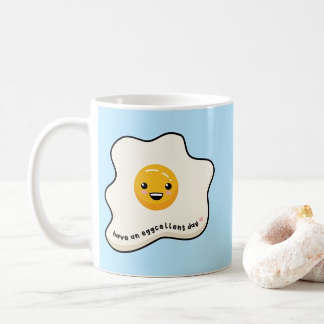 Ha en välkänd dag kawaii äggsoja uppåt T- Kaffemugg (Med munk)