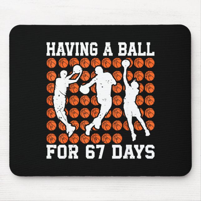 Ha kul på 67 dagar basketspelare student musmatta (Framsidan)