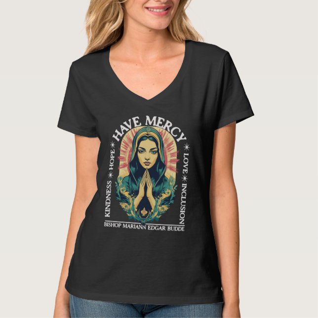 Ha Mercy, biskop Mariann Edgar Budde T Shirt (Framsida)