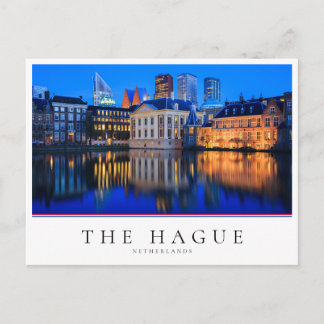 Haag-skylinen vid blå timme i Nederländerna Vykort