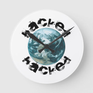Hackad Planet Earth Rund Klocka