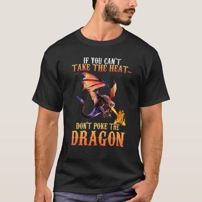 Häftig drake flammande flygande mytisk varelse t shirt (Framsida)