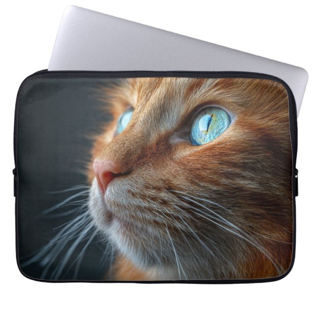 Häftig Fluffig Orange Katt Profil - Blå Ögon Laptop Fodral (Framsidan)