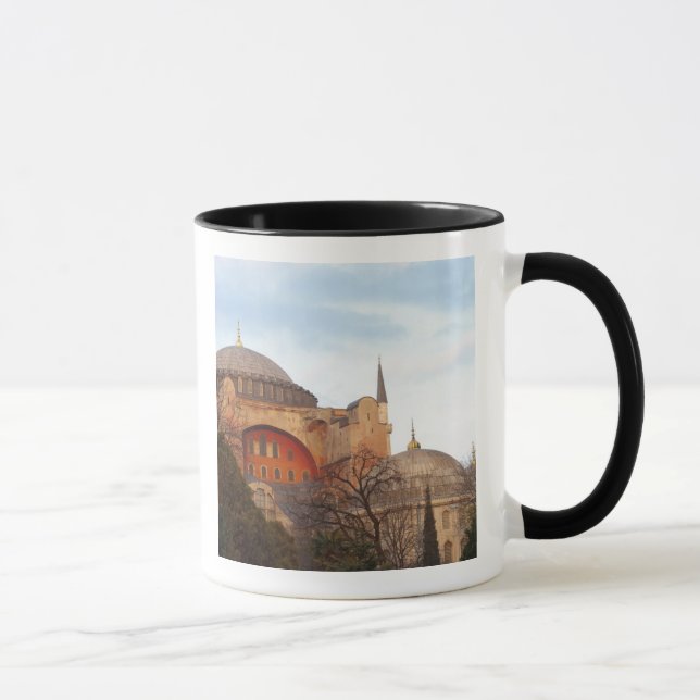 Hagia Sophia invigd av bysantinen Mugg (Höger)