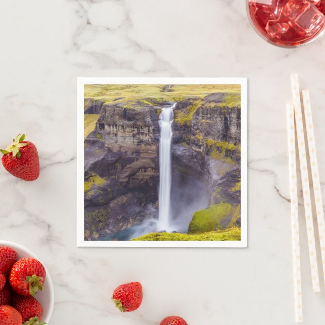 Haifoss vattenfall, Island Pappersservett (Insitu)