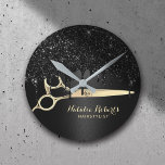 Hair Stylist Black Glitter Drips Beauty Salon Rund Klocka<br><div class="desc">Hair Stylist Black Glitter driver Beauty Salon Clocks.</div>