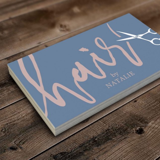 Hair Stylist Elegant Script Dusty Blue Rosa Salon Visitkort (Skapare uppladdad)
