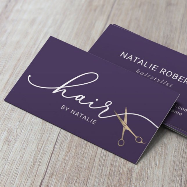 Hair Stylist Guld Scissor Typography Deep Lila Visitkort (Skapare uppladdad)