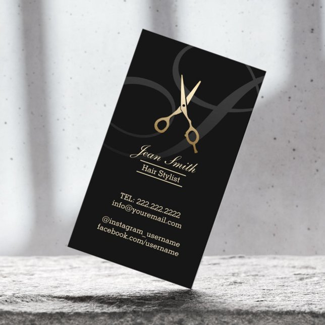 Hair Stylist Monogram Guld Scissor Modern Visitkort (Skapare uppladdad)