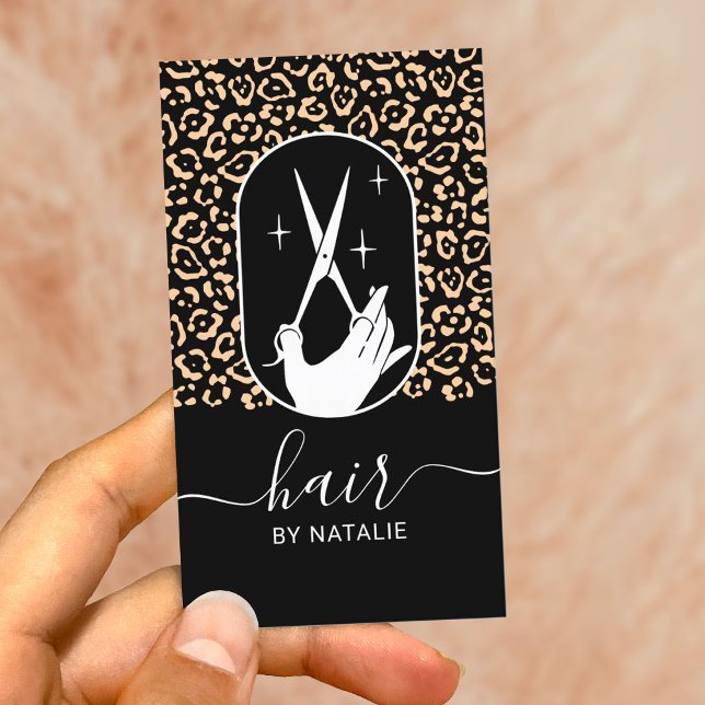 Hair Stylist Scissor & Hand Logo Leopard Salon Visitkort (Skapare uppladdad)