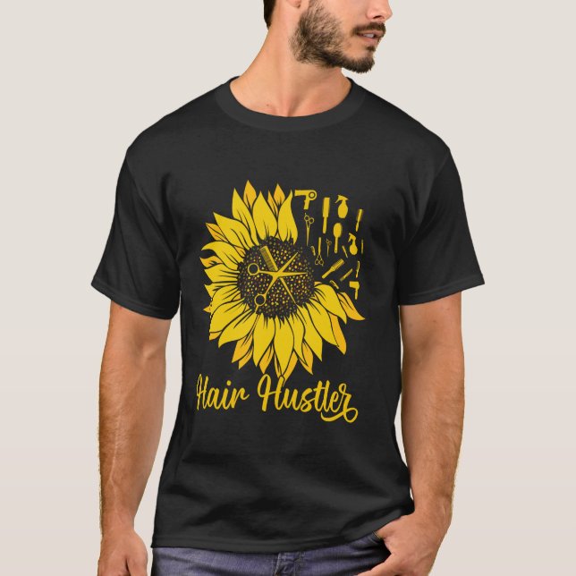 Hairstylist Hair Hustler SunblommWomen Hairdress T Shirt (Framsida)