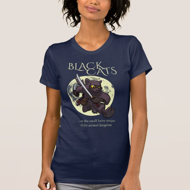 Hairy Ninjas Black Cat Flies Kick Tecknad T-shirt (Framsida)