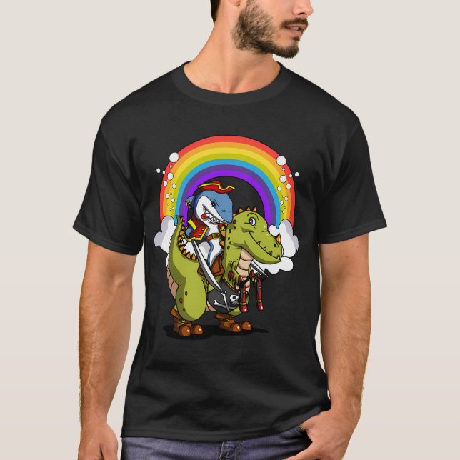 Haj Pirat Kapten Ridning T-Rex Dinosaurie T Shirt (Framsida)