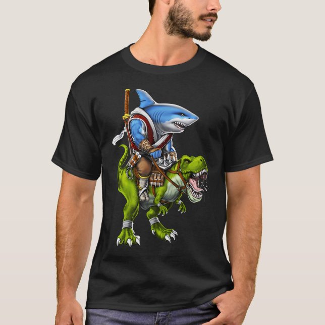 Haj Samuraj Ridning T-Rex Dinosaurie T Shirt (Framsida)