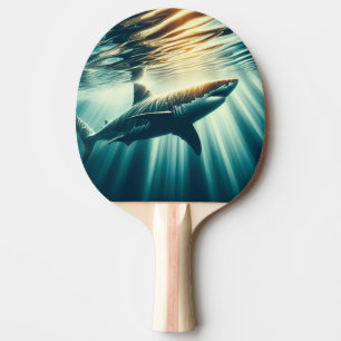 Hajar i djupblått hav och solljus pingisracket
