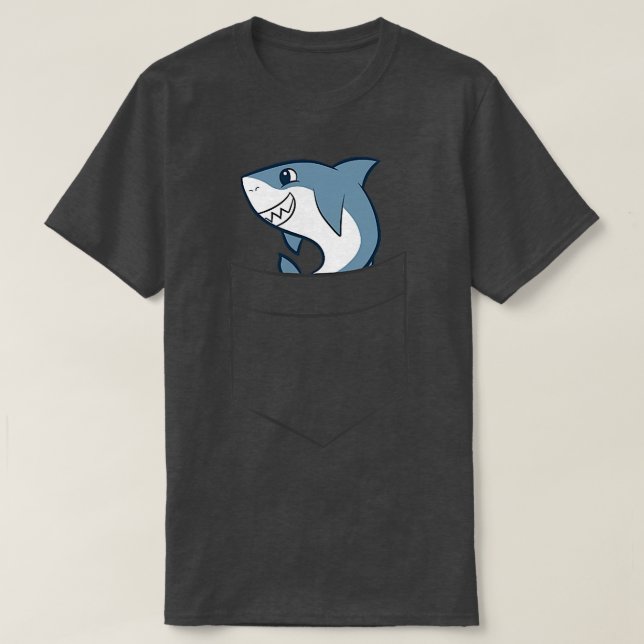 Hajar i en pocket Cute Pocket Shark T Shirt (Design framsida)