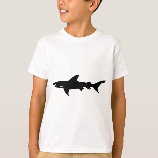 Hajattack - dykning med hajelegantsvart tee shirt (Framsida)